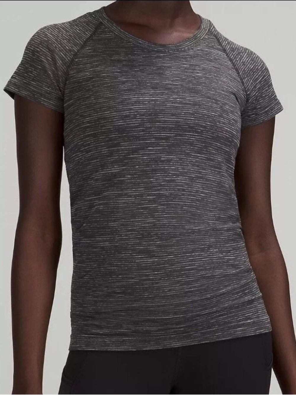 LULULEMON ATHLETICA Women’s Swiftly Tech Short Sleeve Athletic Tee